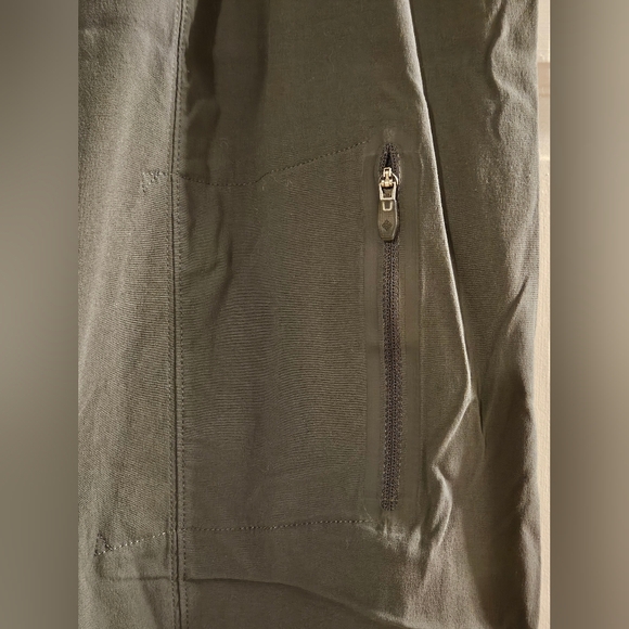 Columbia Hiking pants - Picture 3 of 5